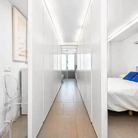 Luxury First Line Apartment. Apartamento Salinetas