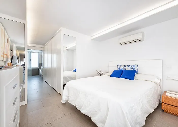 Apartman Luxury First Line Apartment. Salinetas